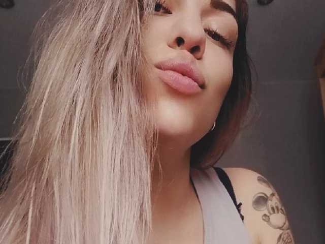 صورة الملف الشخصي Niki233221