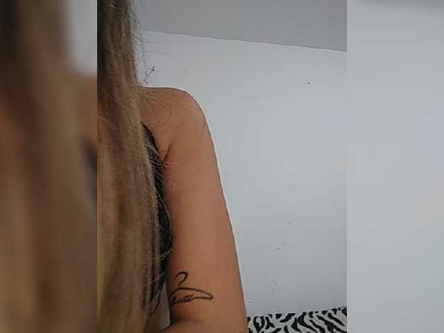 لقطات البث Niki69xxx
