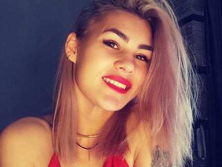 دردشة الفيديو المثيرة NikkiSaphire