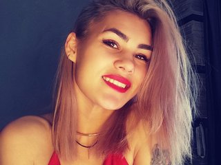 دردشة الفيديو المثيرة NikkiSaphire