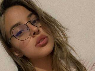 دردشة الفيديو المثيرة NikolleWinner