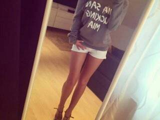 دردشة الفيديو المثيرة NinaMoonss