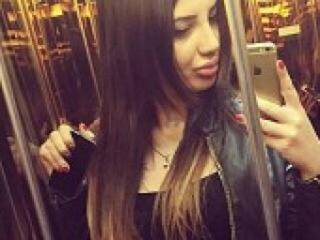 دردشة الفيديو المثيرة ninarka