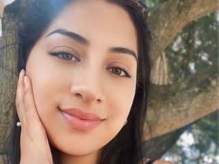 دردشة الفيديو المثيرة NinaVeey