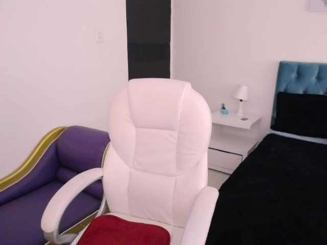 لقطات البث Ninna-White