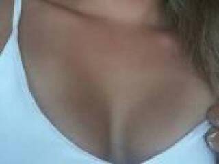 دردشة الفيديو المثيرة nnefertiti