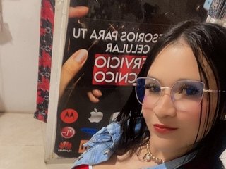 دردشة الفيديو المثيرة Noav17