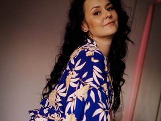 دردشة الفيديو المثيرة NyraBoone