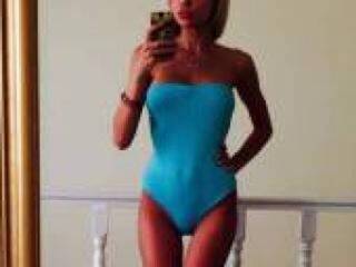 دردشة الفيديو المثيرة oktyabryna