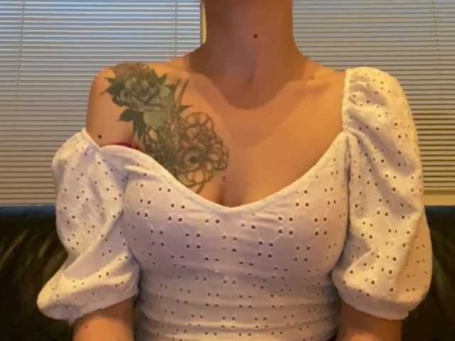 لقطات البث Olivia19Noah