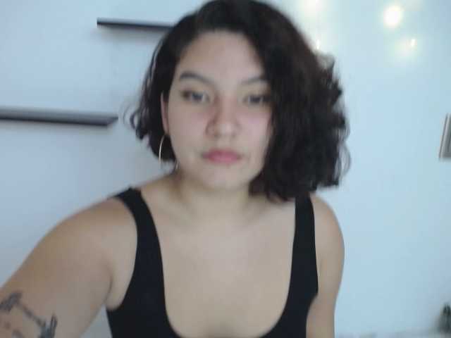 لقطات البث OliviaHill