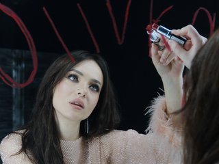 دردشة الفيديو المثيرة OlivkaVif