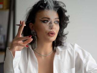 دردشة الفيديو المثيرة OnlyNicolle