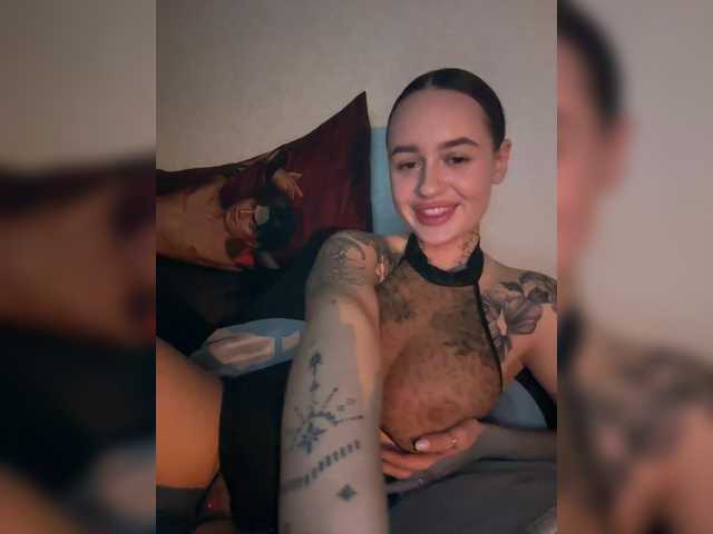 لقطات البث Italianka