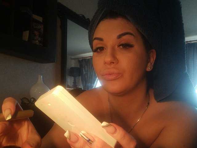 لقطات البث PamelaFord