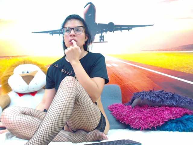 لقطات البث pamelamonroe