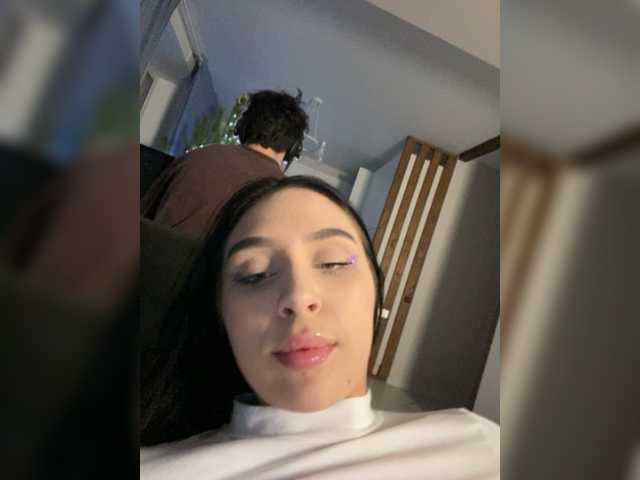 لقطات البث PARTYNEXTNEXT