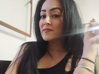 دردشة الفيديو المثيرة paula-james