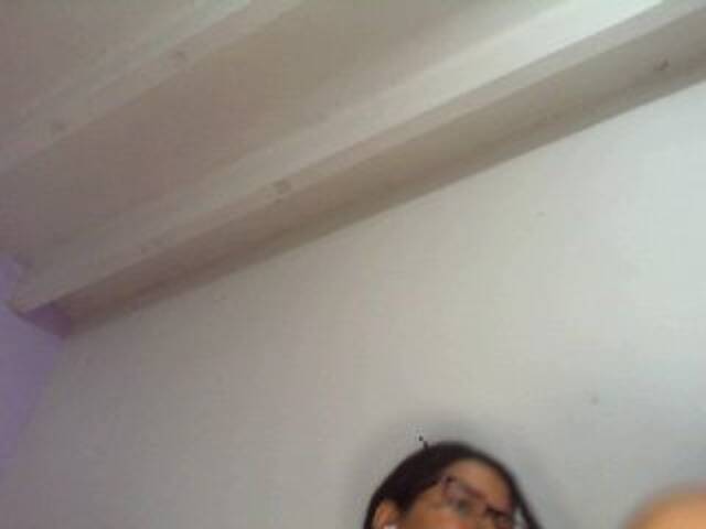 لقطات البث PaulinaRedds