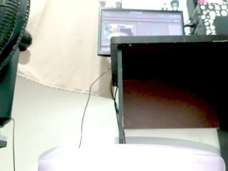 دردشة الفيديو المثيرة PetiteIvoryqueens