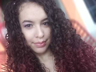 دردشة الفيديو المثيرة petitelucy