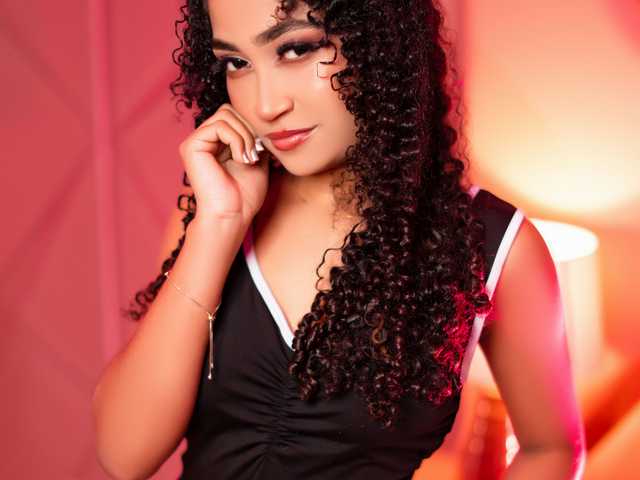 صورة الملف الشخصي PetiteLuxury