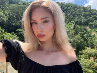 دردشة الفيديو المثيرة pink-princess-kate