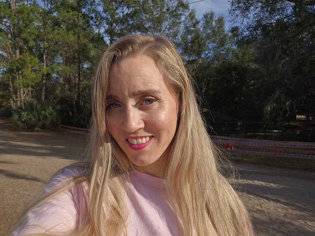 صورة الملف الشخصي Pinklipsskye69