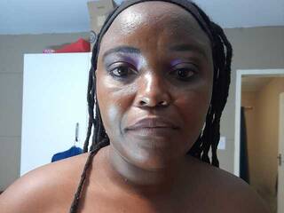 دردشة الفيديو المثيرة pinkpeaches4u