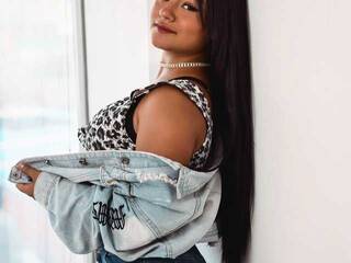 دردشة الفيديو المثيرة pocahontas-js