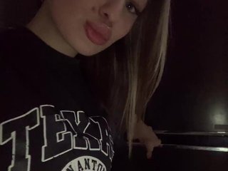 دردشة الفيديو المثيرة Polichkaaaa