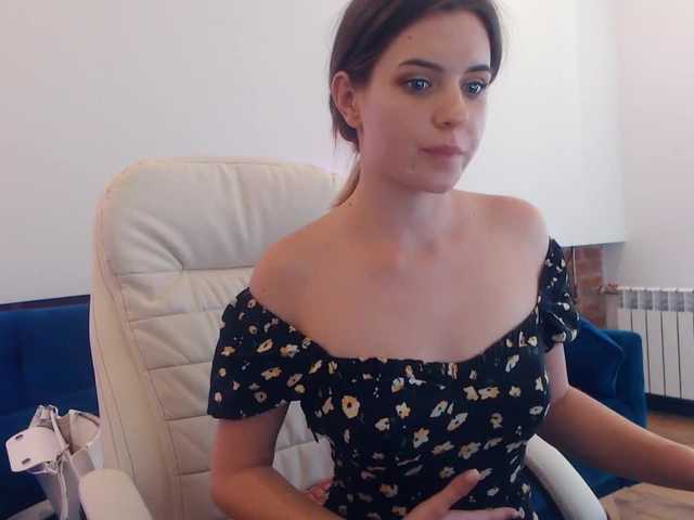 لقطات البث PolinaPrada