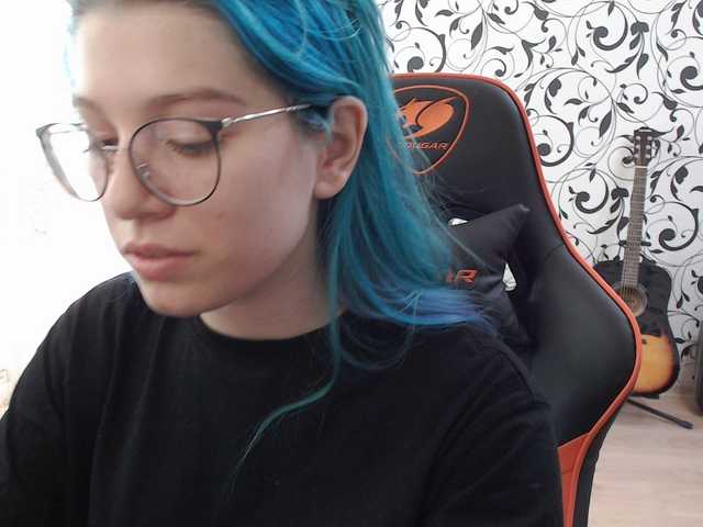 لقطات البث Pompy-bompy