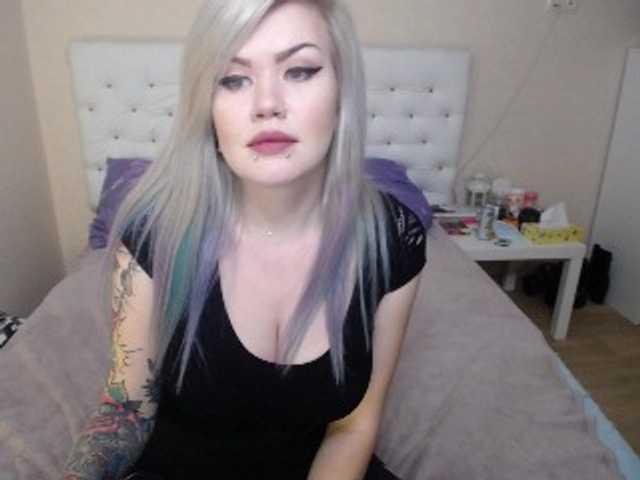 لقطات البث PrettyandNaug