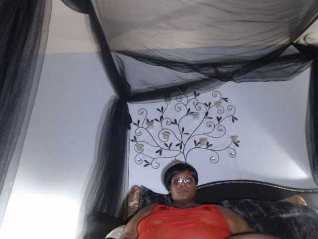 لقطات البث PrettyBlacc