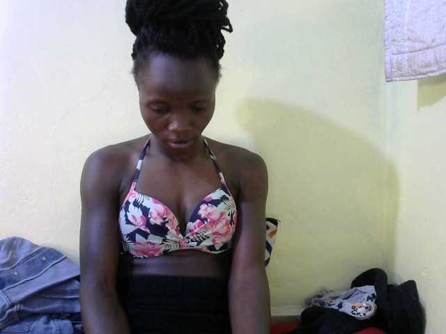 لقطات البث Prettyebony2