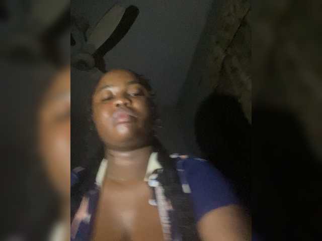 لقطات البث PrettyJade