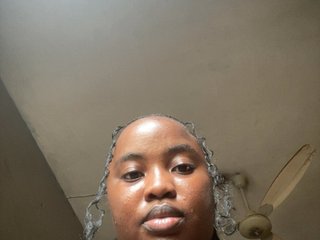 دردشة الفيديو المثيرة PrettyJade