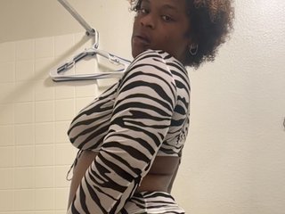 دردشة الفيديو المثيرة prettynthick12