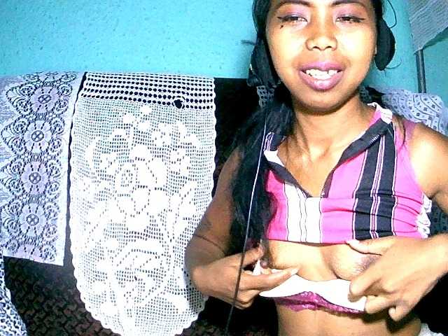لقطات البث Prisca
