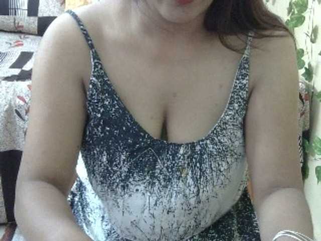 لقطات البث Priya10