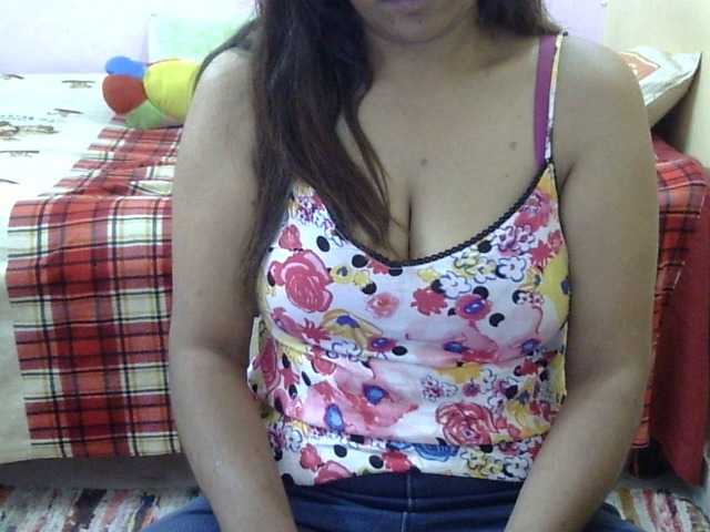 لقطات البث Priya10