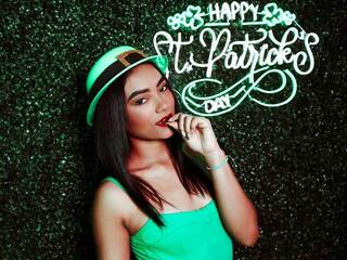 دردشة الفيديو المثيرة PryanKabell