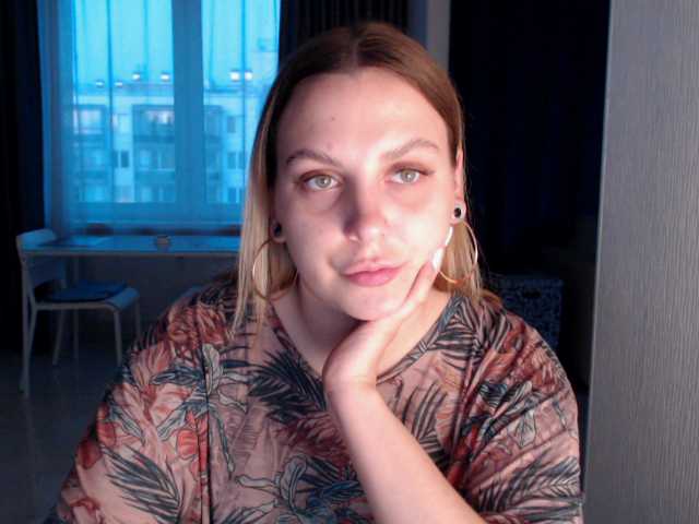 لقطات البث PuffyEva