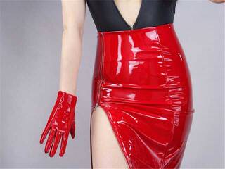 دردشة الفيديو المثيرة Put-Red1