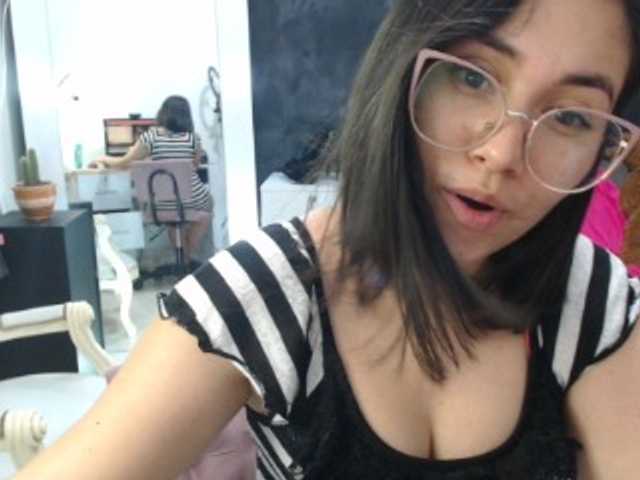 الصور Queen-pink24 hola bienvenidos a mi habitación soy nueva ven y dame la bienvenida #latina #new #tits #play