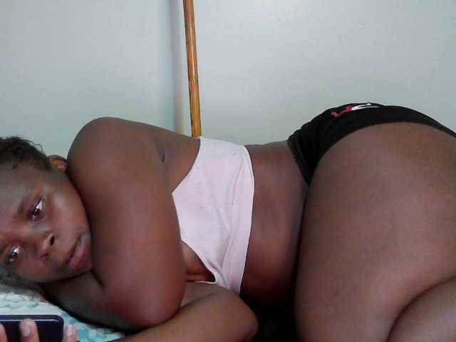 لقطات البث Queen-venny