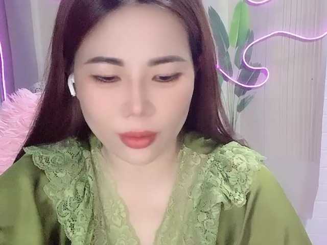 لقطات البث Queendy