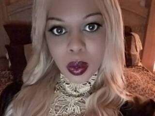 دردشة الفيديو المثيرة QueenMorgan