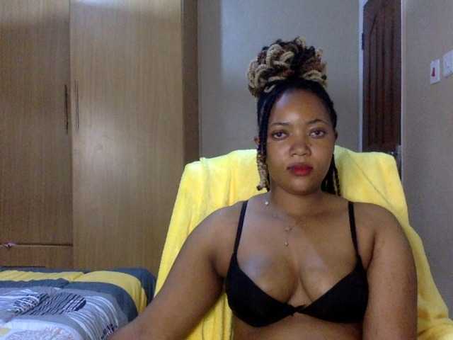 لقطات البث Queensophie22